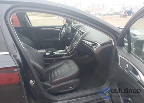 2015 Ford Fusion Se z USA, uszkodzony, nr VIN 3FA6P0HD4FR253253